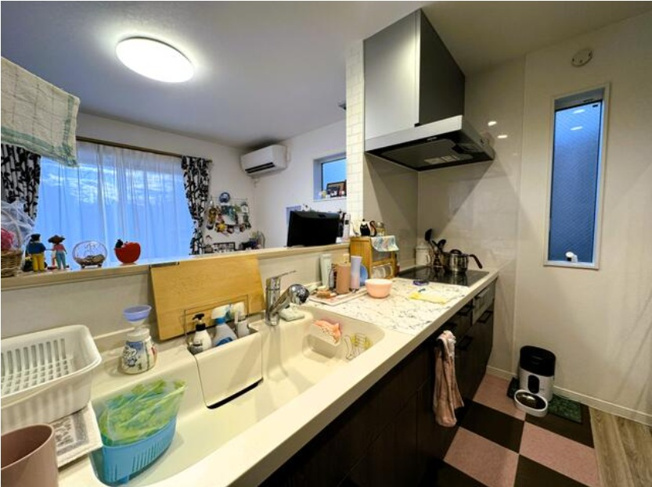 【キッチン】 | キッチンにはあると嬉しいパントリーを併設！日用品や食料品もすっきり◎