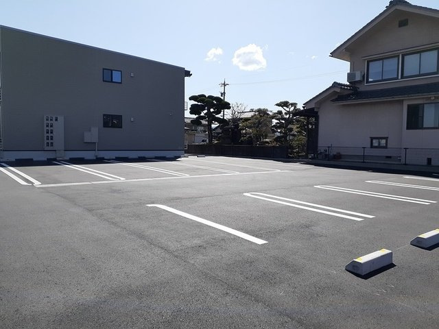 グランドゥール　糺の駐車場