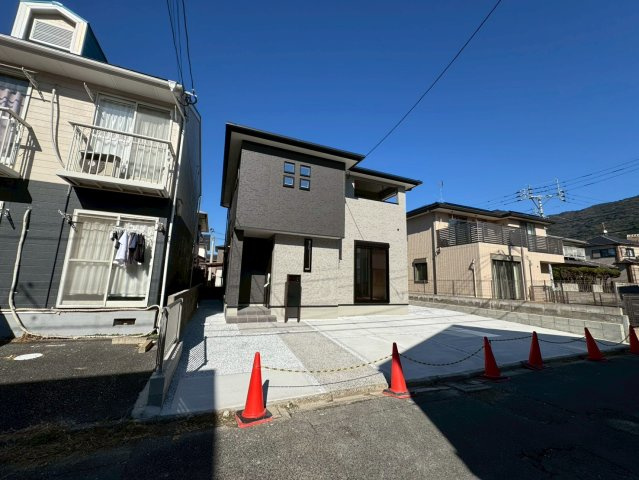 SUN COURTーサンコート－小倉北区黒住町【小倉北区　新築戸建て】の駐車場|駐車スペース並列３台可能♪【小倉北区　新築戸建て】