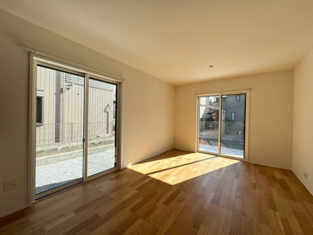 【居間・リビング】の画像