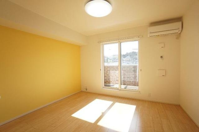 ソレアード陣原の居間・リビング