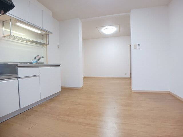 ロジュマン本城の居間・リビング