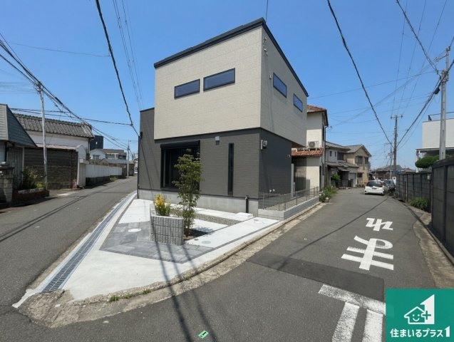 29(土)30(日)現地説明会！◆泉佐野市鶴原　限定1邸の外観|安心の10年保証！外観を美しく保ち、雨水で汚れを落とします！気になることがありましたら、お気軽にお問い合わせください！