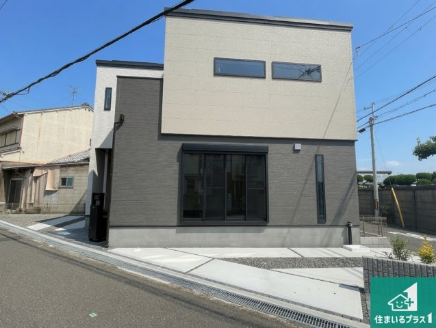 5(土)6(日)現地説明会！◆泉佐野市鶴原　限定1邸の外観|安心の10年保証！外観を美しく保ち、雨水で汚れを落とします！気になることがありましたら、お気軽にお問い合わせください！