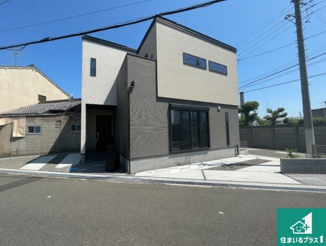 29(土)30(日)現地説明会！◆泉佐野市鶴原　限定1邸の外観|安心の10年保証！外観を美しく保ち、雨水で汚れを落とします！気になることがありましたら、お気軽にお問い合わせください！