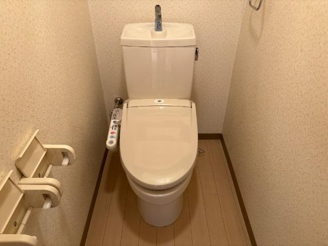 プロヴァンスのトイレ|シャワー付トイレ