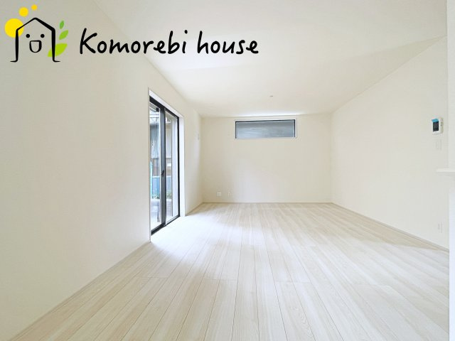 西区西新井　新築一戸建て　リーブルガーデン　01の居間・リビング|リビングです