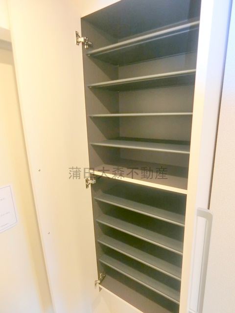 GRAN　PASEO大森北の設備|玄関収納