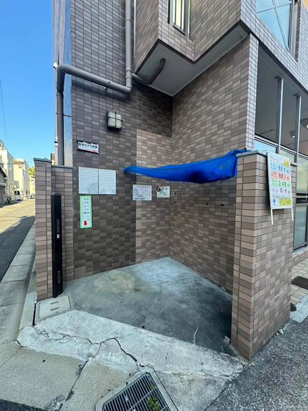 ベルエアー塚本の外観