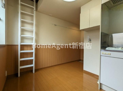 【玄関】 | アーバンプレイス和泉A棟 | 同仕様写真　1階はロフト無し