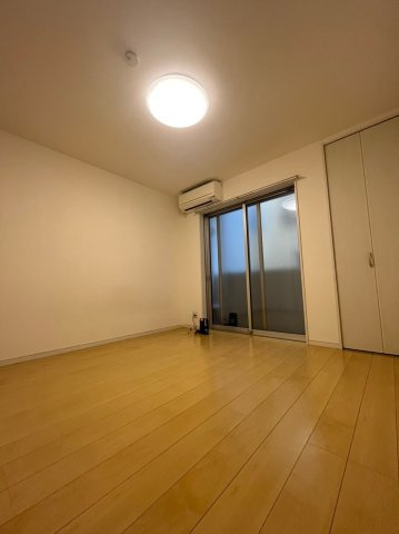 マンションKanaeの洋室