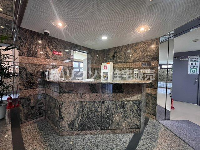 ロイヤルシャトーねやがわオークビルの受付|■物件内覧・資金計画相談・住宅ローン相談、リフォーム相談、お問合せ受付中■
※当日・翌日のご内覧、ご相談はお電話でのお問合せがスムーズです！