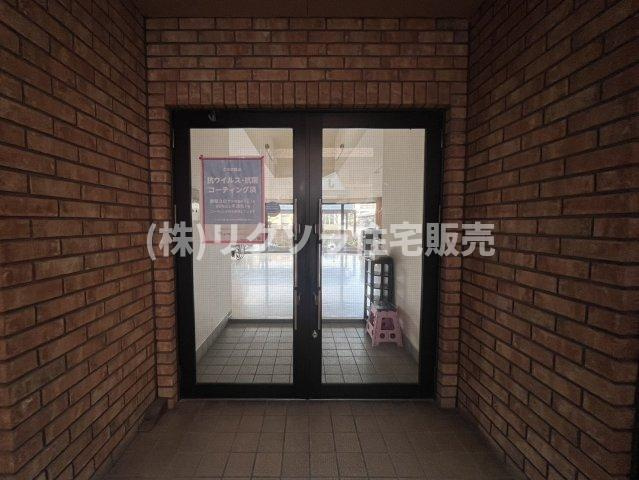 ロイヤルシャトーねやがわオークビルのその他共用部分|多目的室
■物件内覧・資金計画相談・住宅ローン相談、リフォーム相談、お問合せ受付中■
※当日・翌日のご内覧、ご相談はお電話でのお問合せがスムーズです！