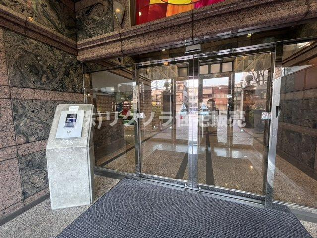 ロイヤルシャトーねやがわオークビルの防犯設備|オートロック付き
■物件内覧・資金計画相談・住宅ローン相談、リフォーム相談、お問合せ受付中■
※当日・翌日のご内覧、ご相談はお電話でのお問合せがスムーズです！