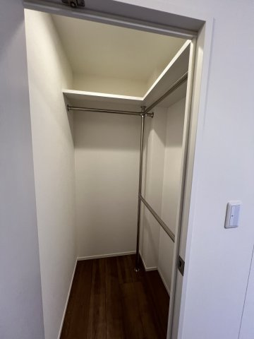 ウォークインクローゼットあります