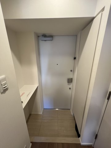 落ち着いた玄関です