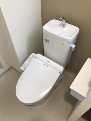 【トイレ】 | AKASHI ENTERPRISE | 落ち着いた色調のトイレです