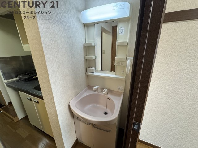 シンプルな洗面台
