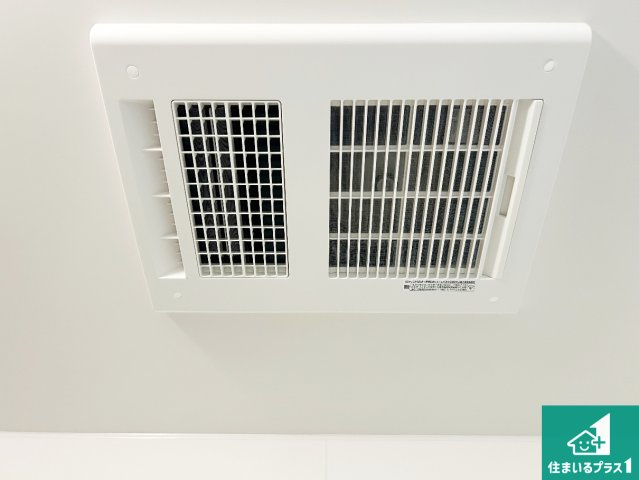 泉大津市菅原町　新築一戸建ての冷暖房・空調設備|四季を通して快適なバスライフをお手伝いする浴室暖房乾燥機！浴室の乾燥・暖房・涼風・換気はもちろん、２４時間換気にも対応！