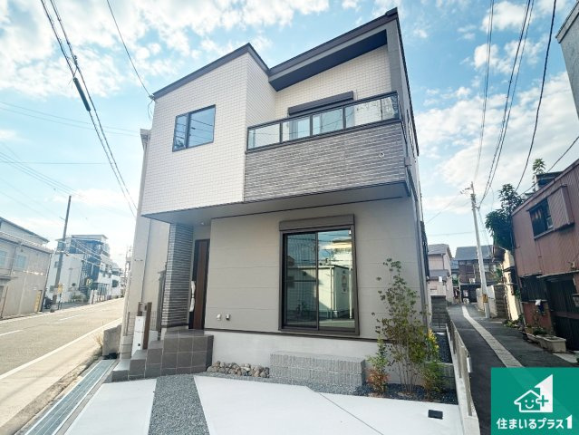 泉大津市菅原町　新築一戸建ての外観|安心の10年保証！外観を美しく保ち、雨水で汚れを落とします！気になることがありましたら、お気軽にお問い合わせください！