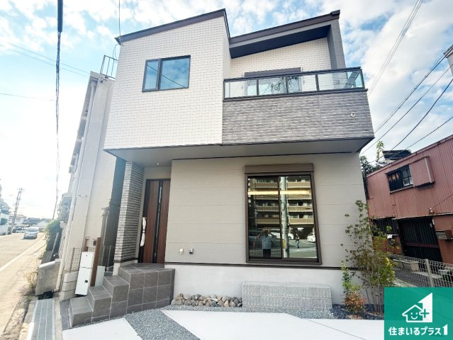泉大津市菅原町　新築一戸建ての外観|安心の10年保証！外観を美しく保ち、雨水で汚れを落とします！気になることがありましたら、お気軽にお問い合わせください！