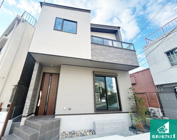 泉大津市菅原町　新築一戸建ての外観|お客様に長く安心して住んでいだだける事にこだわった家づくり！住んでからのアフターサービスにもしっかりと取り組んでいます！
