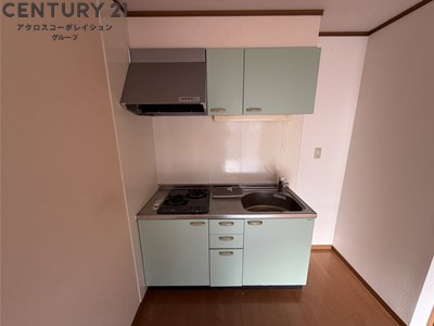壁付けキッチンでスペースを有効活用☆