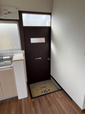 コーポミヤシタの玄関