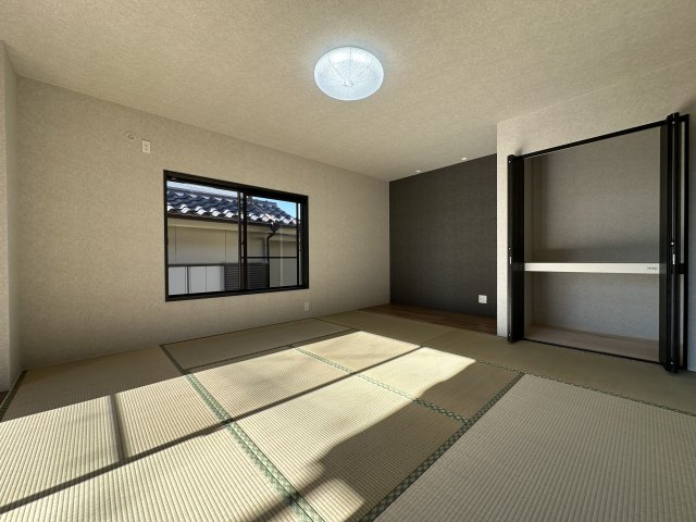明石市松が丘3丁目戸建の居間・リビング