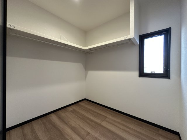 明石市松が丘3丁目戸建の収納