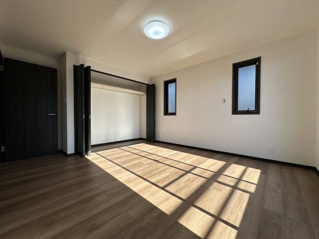 明石市松が丘3丁目戸建の洋室