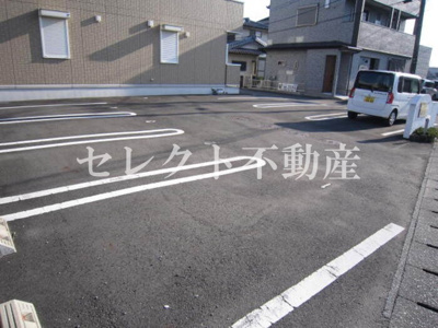 【駐車場】 | ライジングサンⅢ | 【ライジングサンⅢ】駐車場