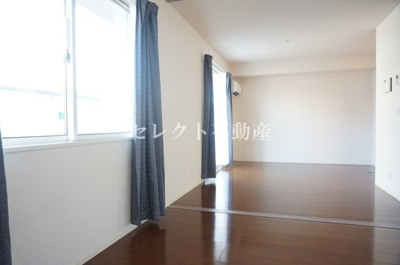 【居間・リビング】 | ライジングサンⅢ | 【ライジングサンⅢ】居室・リビング