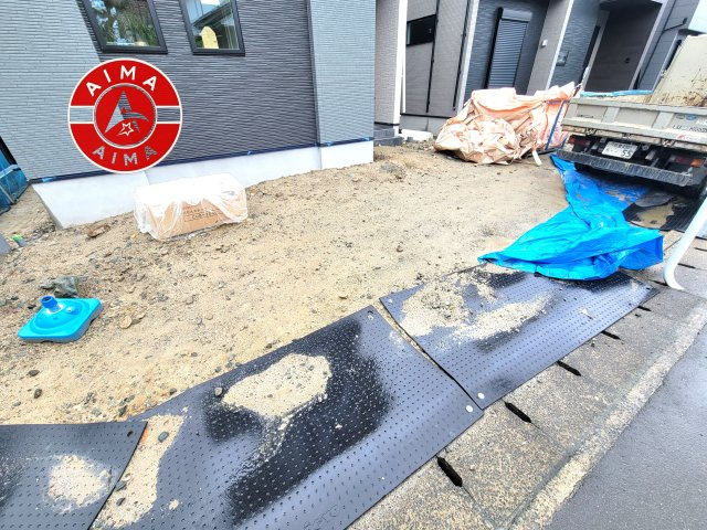 福岡市南区西長住2丁目第2-5棟（2号棟）の駐車場|広々した駐車場になります。3台並列駐車となります。