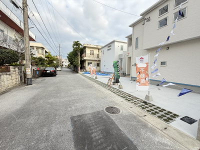 【前面道路含む現地写真】 | 浦添市前田（全2棟）ラスト2号棟 | ※北側公道6.2m♪