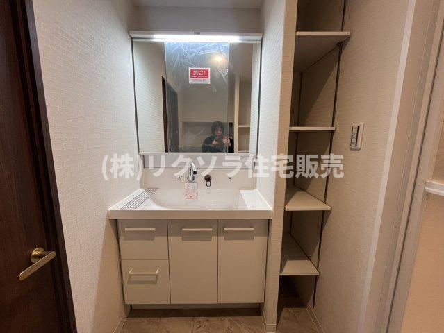 オークヒルズ香里弐番館の独立洗面台|■物件内覧・資金計画相談・住宅ローン相談、リフォーム相談、お問合せ受付中■
※当日・翌日のご内覧、ご相談はお電話でのお問合せがスムーズです！