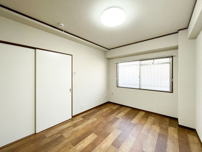 【寝室】 | レジデンス金剛