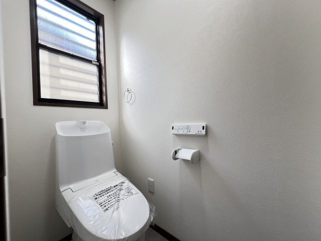 田原本町大字八尾のトイレ|温水洗浄便座付きトイレ