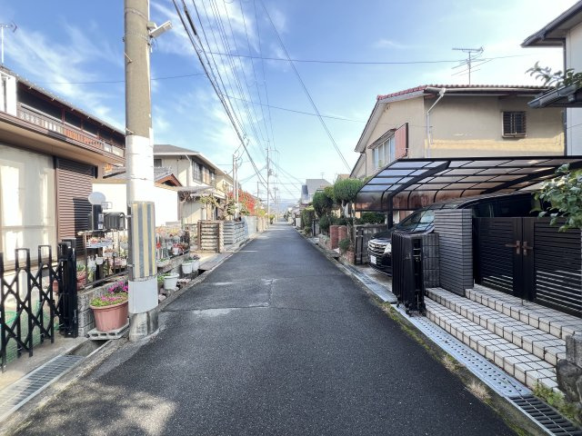 田原本町大字八尾の前面道路含む現地写真