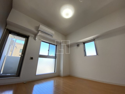 【居間・リビング】 | レジディア京町堀 | レジディア京町堀　洋室