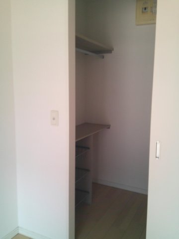 大阪市中央区内久宝寺町２丁目の賃貸マンションの収納