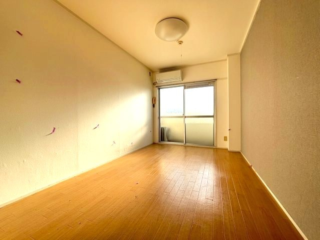 ハイムニシキの洋室