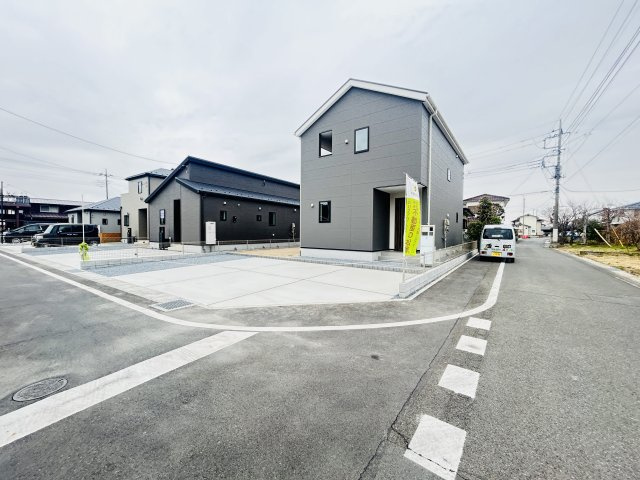 新築　佐波郡玉村町板井23-1期　LIGNAGE　7号棟の前面道路含む現地写真|現地写真　北側接道幅員約4.5ｍ