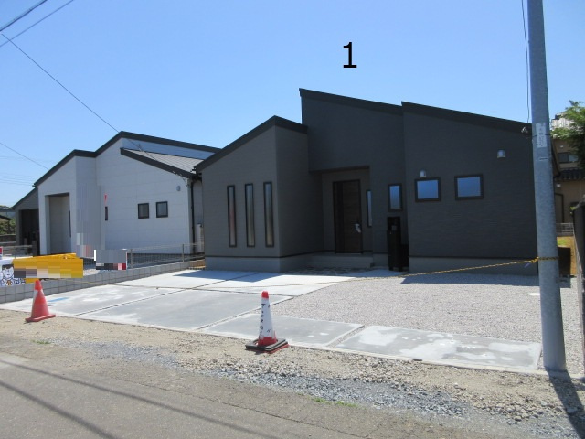 【仲介手数料無料】新築戸建　深谷市田中791-1（全3棟）の前面道路含む現地写真