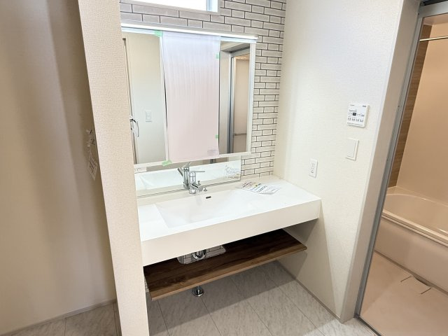 川越市笠幡　新築一戸建て　2号棟の独立洗面台|独立洗面化粧台付き