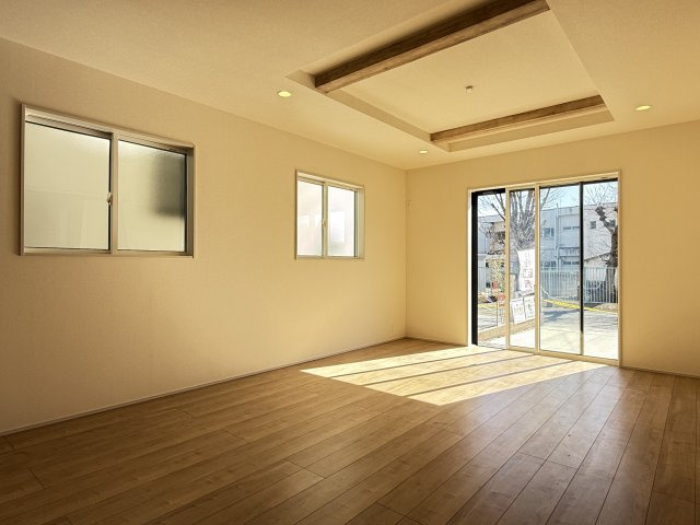 川越市笠幡　新築一戸建て　2号棟の居間・リビング|居間です