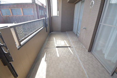 【バルコニー】 | コアマンションネクステージ堀江町