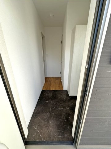 ココテラス一條【キャッシュバック対象物件】の玄関|同社施工の類似物件の画像です。