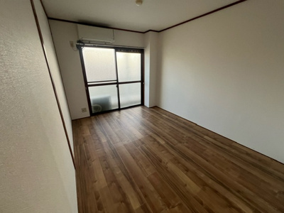 【バルコニー】 | ドゥエル志紀 | バルコニーがあります