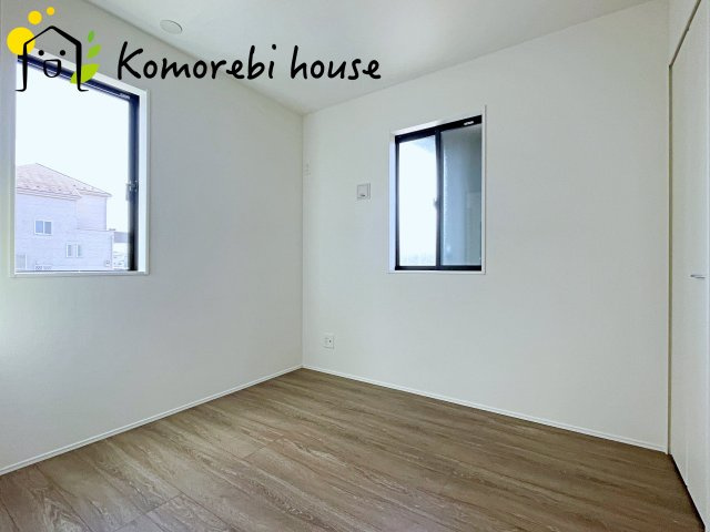 北本市下石戸下　5期　新築一戸建て　グラファーレ　02の洋室|広々とした洋室です